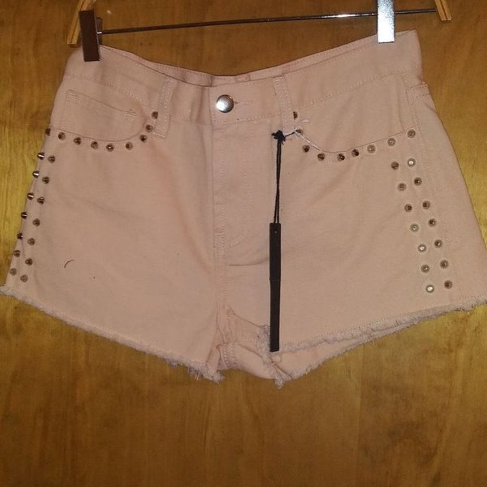 Forever 21 Peach denim cut off shorts Size 28 Med.